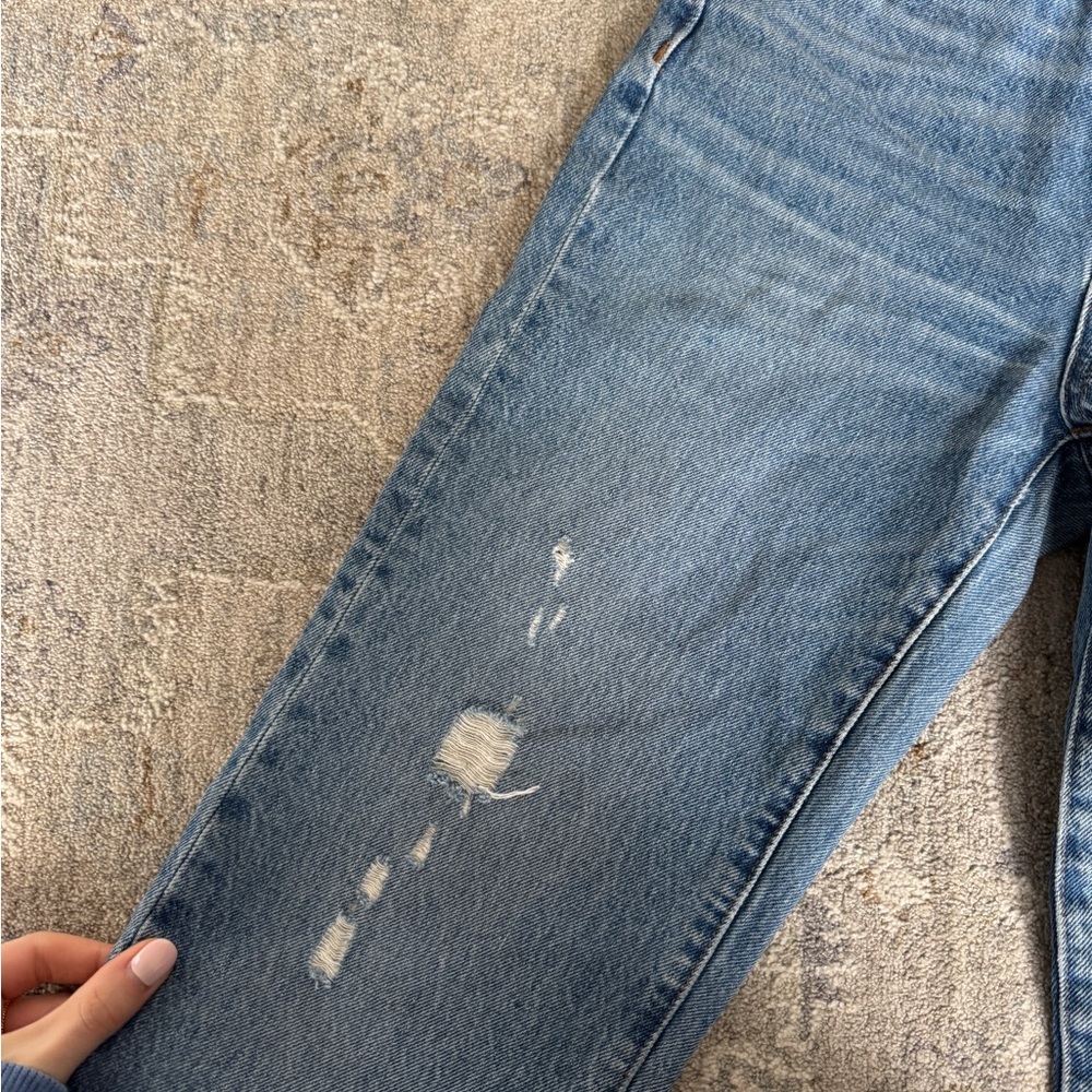 Madewell Classic Straight Jean - Picture 6 of 9